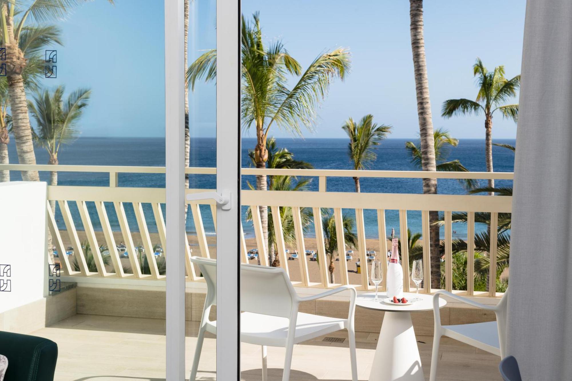 Plus Fariones Suite Hotel Puerto del Carmen  Exterior photo